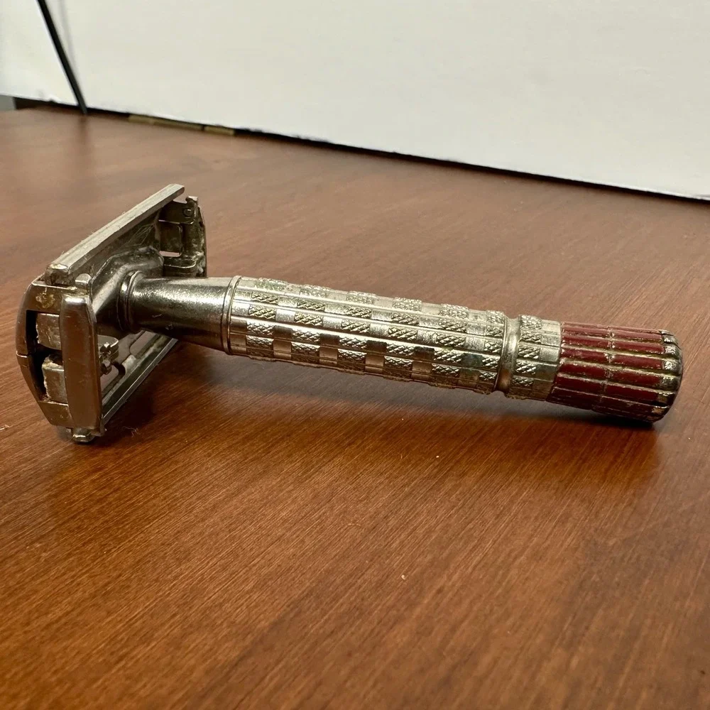 Vintage Gillette Red Tip Super Speed B 1956 Safety Razor‎ TTO USA